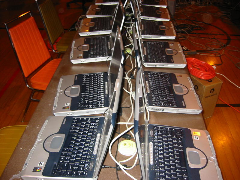 Laptop Servers